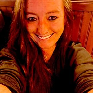 Meet your Posher, Cambrie